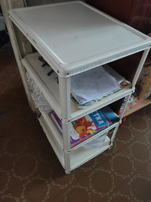 Металева поличка для взуття,книг, квітів