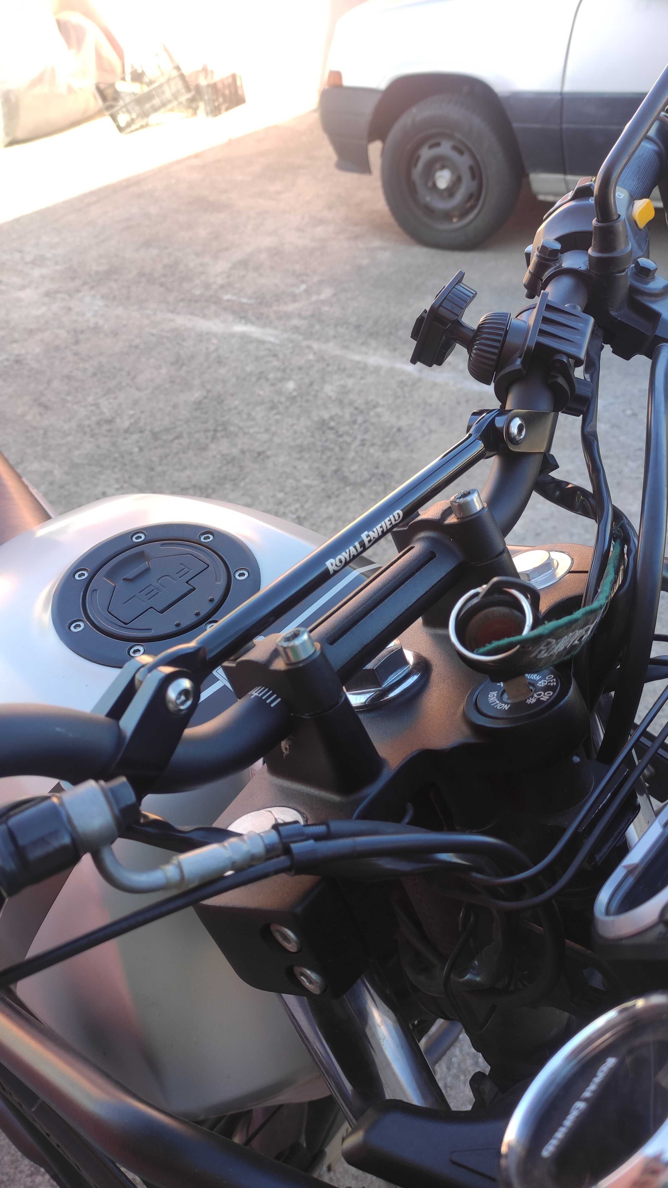 Royal Enfield Himalayan 411cc
