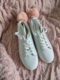 Buty białe, trampki, króliki, 39