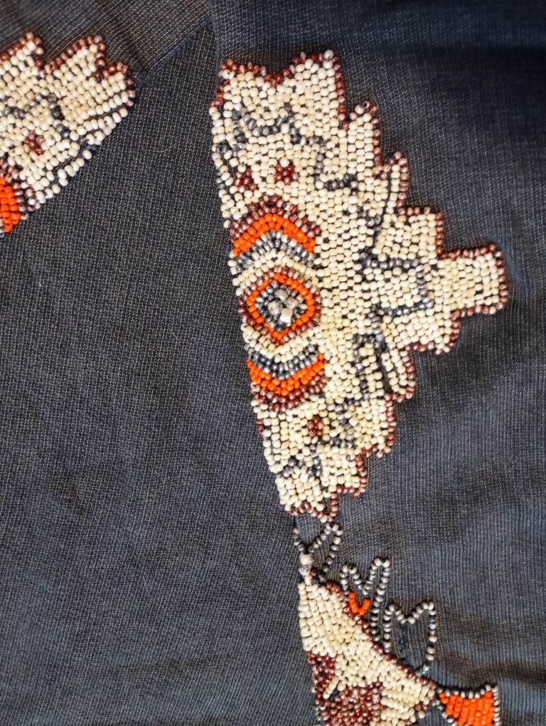 Camisola com missangas Zara
