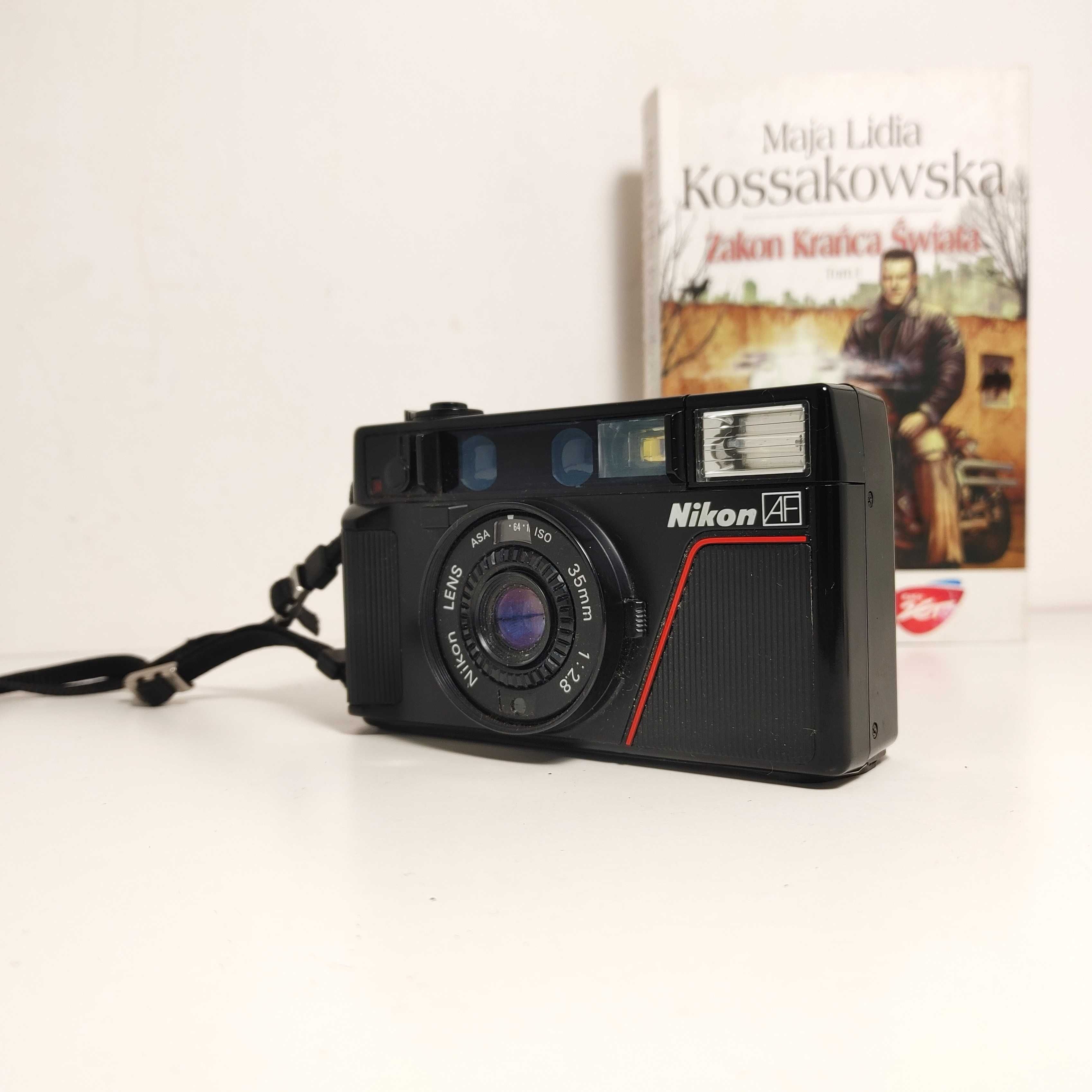 Kultowy aparat kompaktowy NIKON L35AF pierwszy kompakt z Auto Focusem