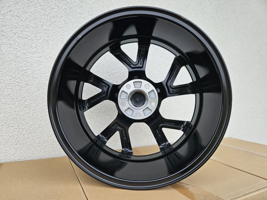 Hyundai 18 " Nowe Czarne 5x114,3 Tucson Kona i30 Veloster ix35 Felgi