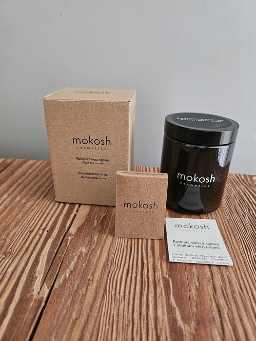 Mokosh roślinna świeca sojowa Śródziemnomorski Gaj.
Pojemność 180 ml.