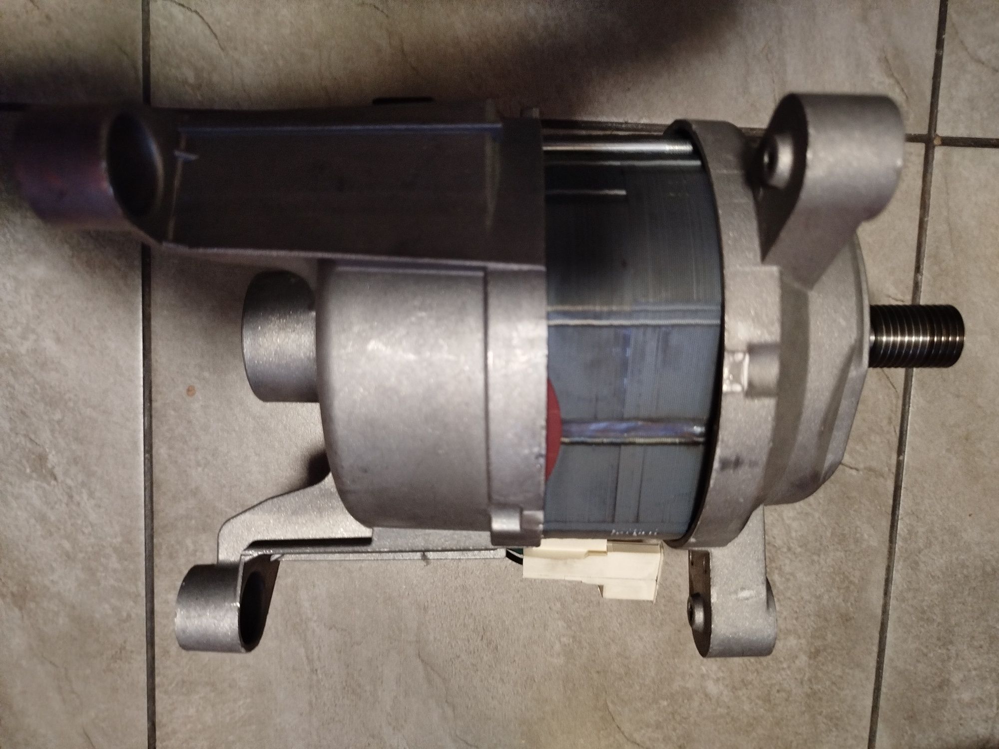 Silnik pralki Electrolux Ewt1266tdw