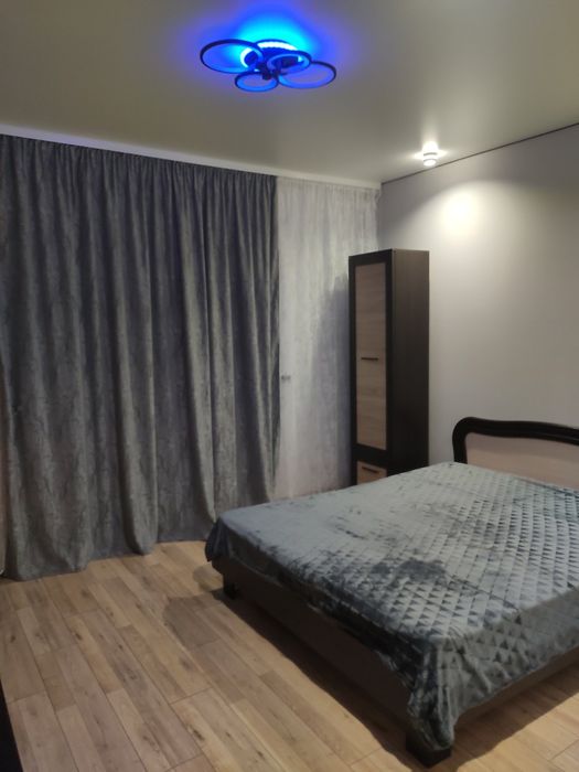 Посуточно подобово здам квартиру будинок.Оренда