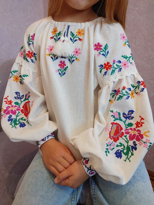 Вишита сорочка на дівчинку вишиванка