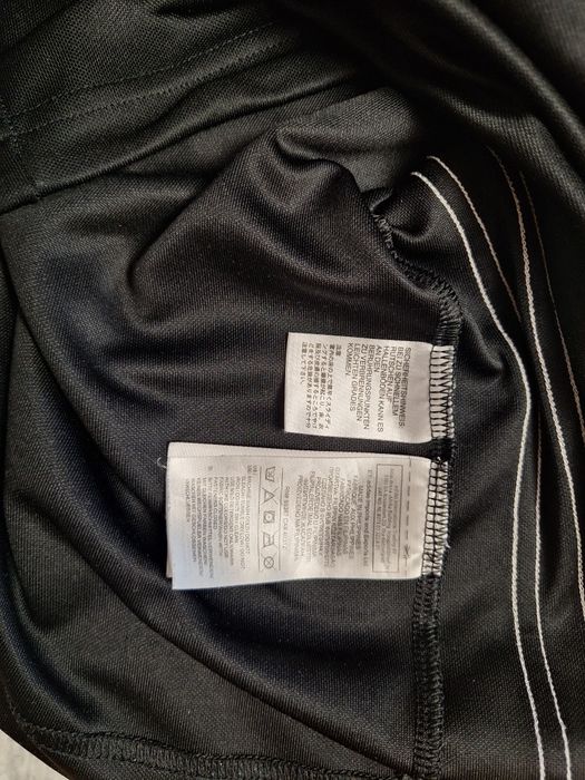 Кофта adidas 2018 року