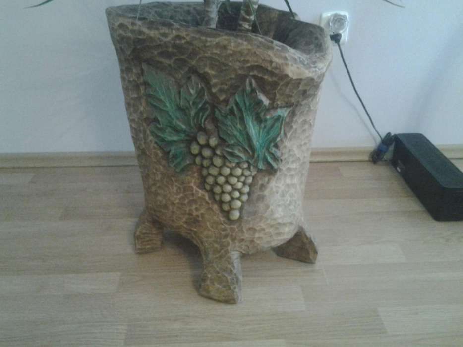 Stół drewniany, barek, donica