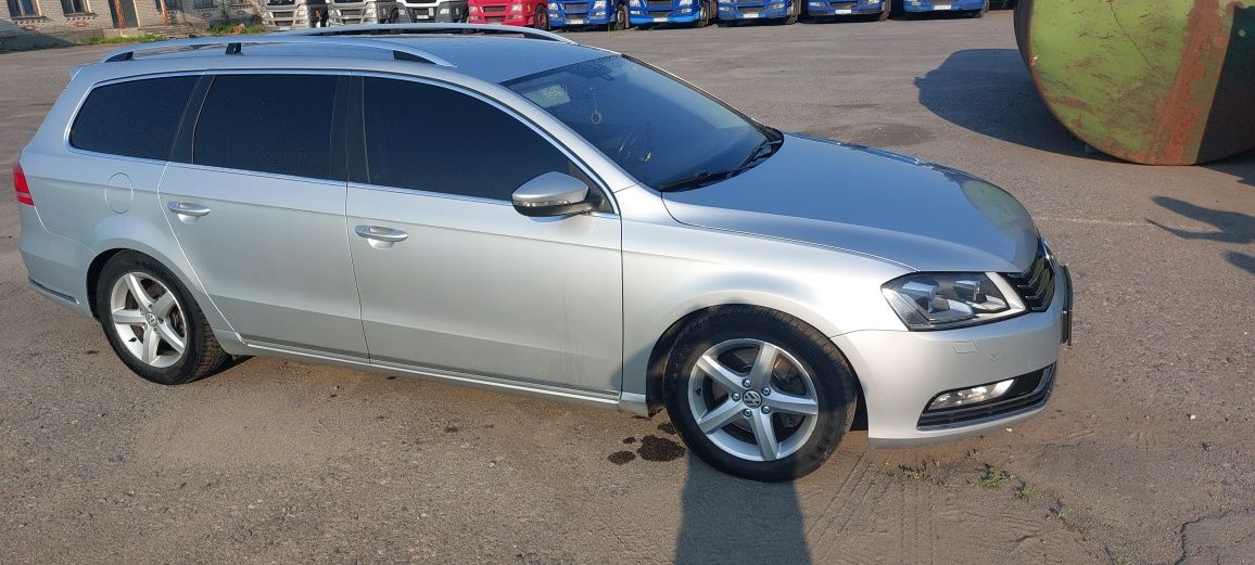 Пасат B7 універсал