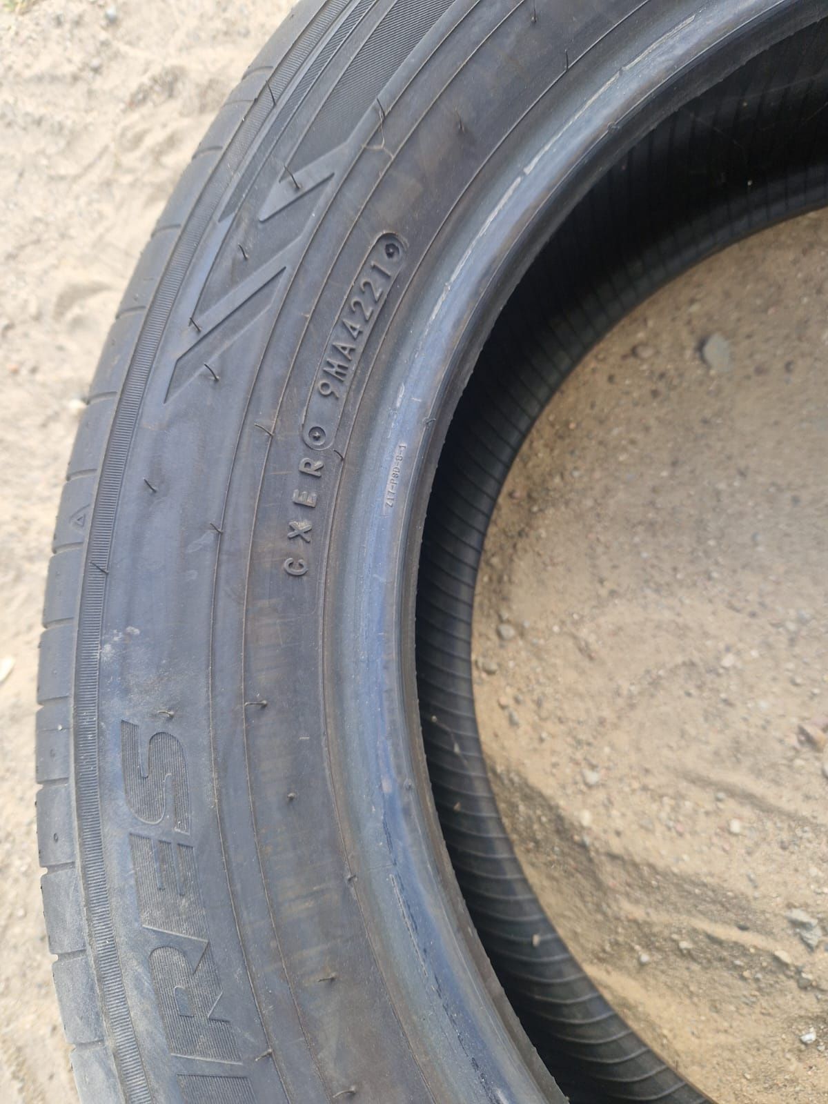 Opona Toyo 215 60 r 17   jedynka