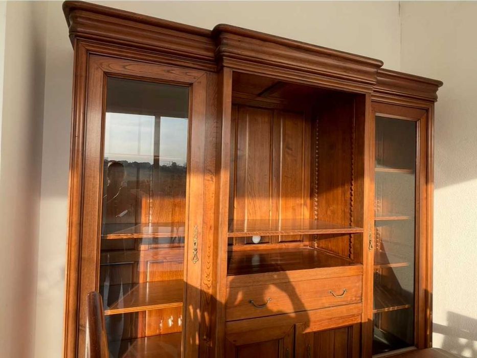 Mobiliário estilo Louis Philippe