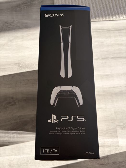 Ps5 slim digital 1TB com 2 comandos