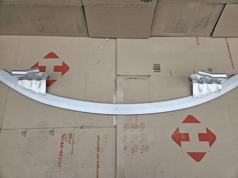 1084894-00-B Tesla model 3 сабля нижний усилитель