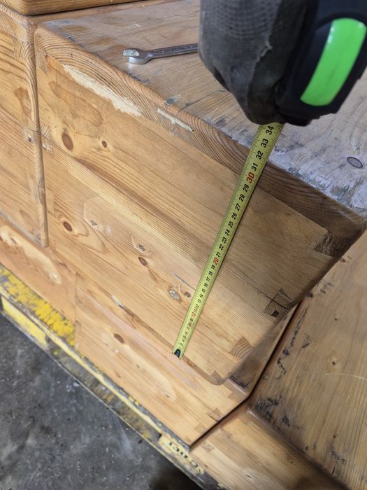 Caixas grandes em madeira