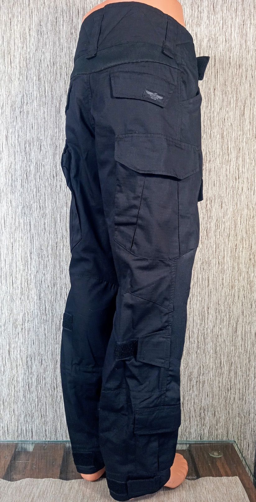 Spodnie taktyczne Predator Combat Pants firmy Invader Gear r.L