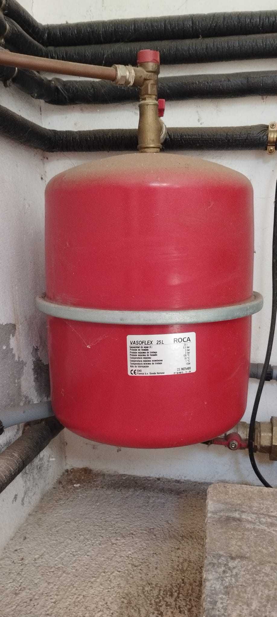 Sistema de Aquecimento a Gasóleo - Caldeira, Depósito e Vasos expansão
