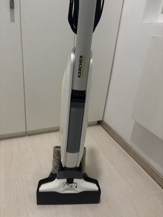 Миючий пилосос Karcher FC 5 преміум безмішковий
