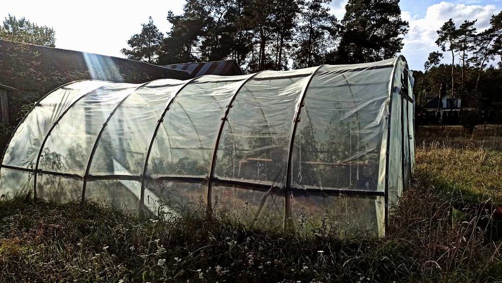 Tunel KOMPLET z folią ponad 6 metrów długości, szkielet wojskowy