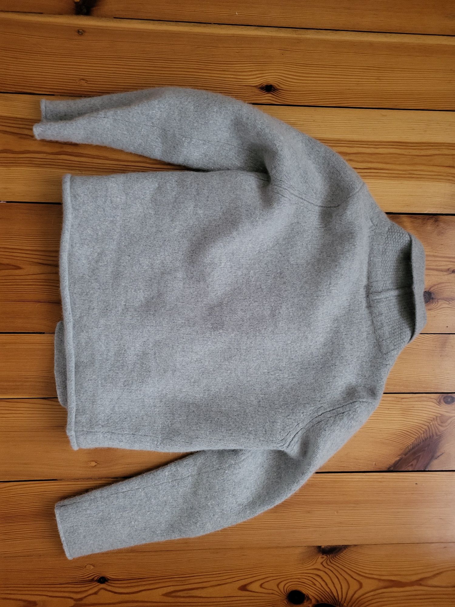 Sweter wełniany xs