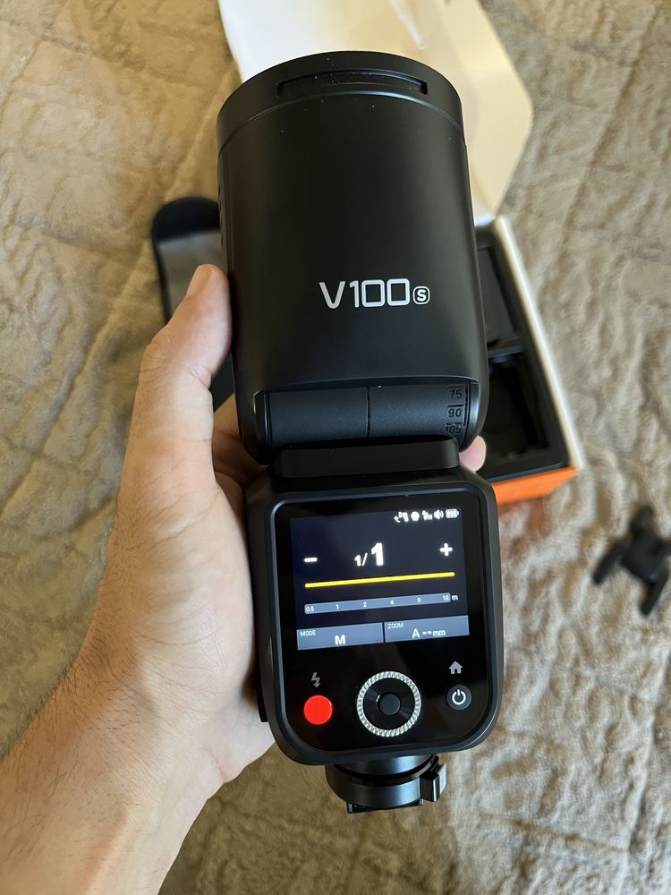 Flash godox v100 (sony, como novo)