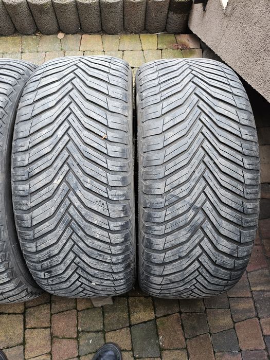 Opony całoroczne 225/45/17 Michelin Crossclimate 2022r.