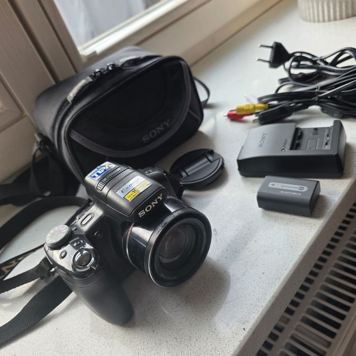 Aparat cyfrowy Sony Cyber-shot DSC-HX1 – komplet, idealny stan