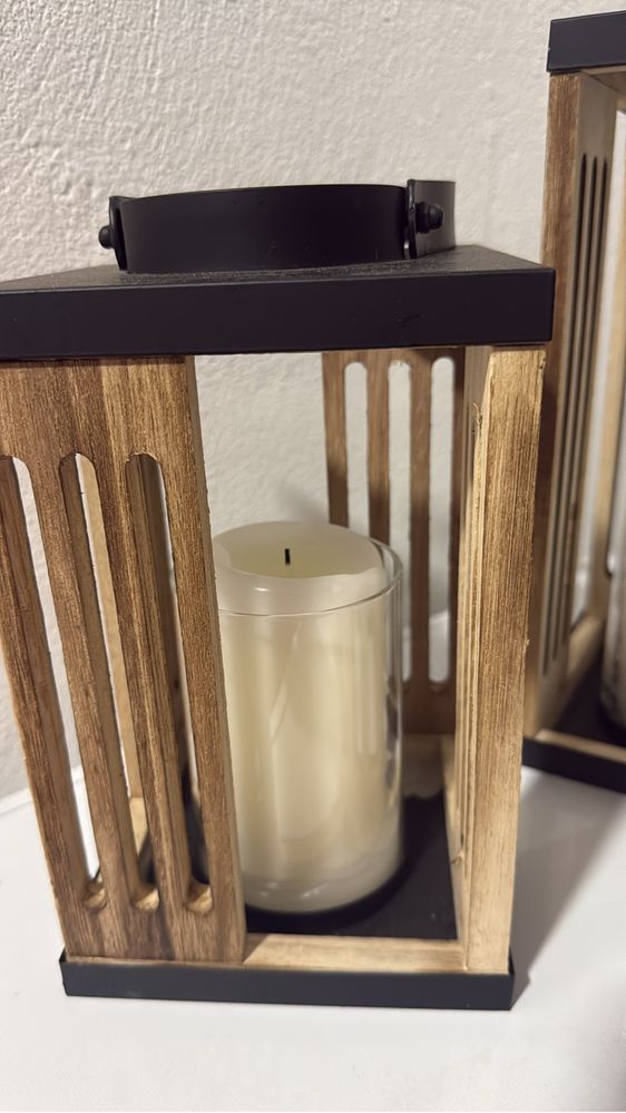 Lanterna de velas de madeira