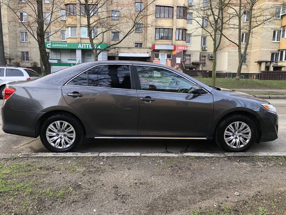 Продам TOYOTA CAMRY 2014 рік 12600$