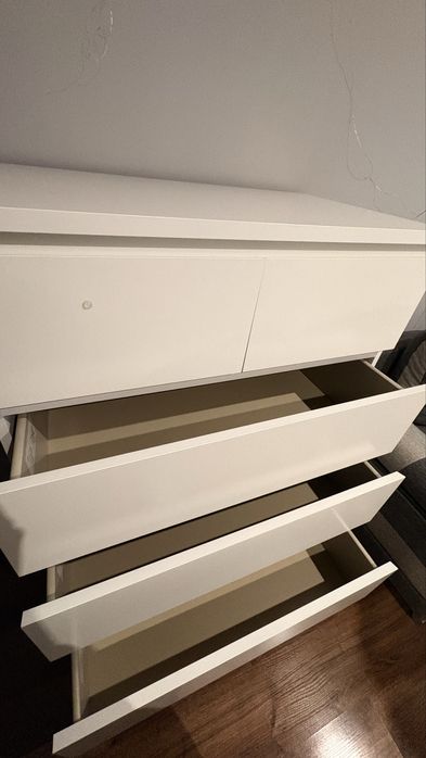 Biała komoda IKEA 6 szuflad nowoczesna, pojemna.