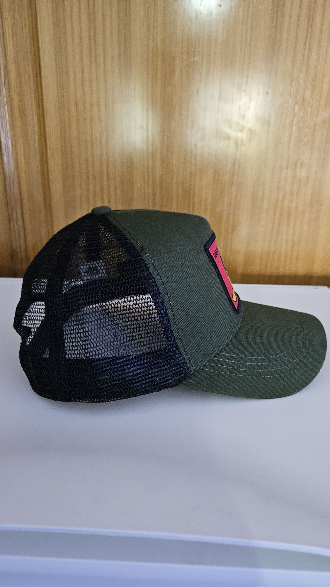 Chapéu/Boné Daffy Duck (Verde tropa e com Rede)