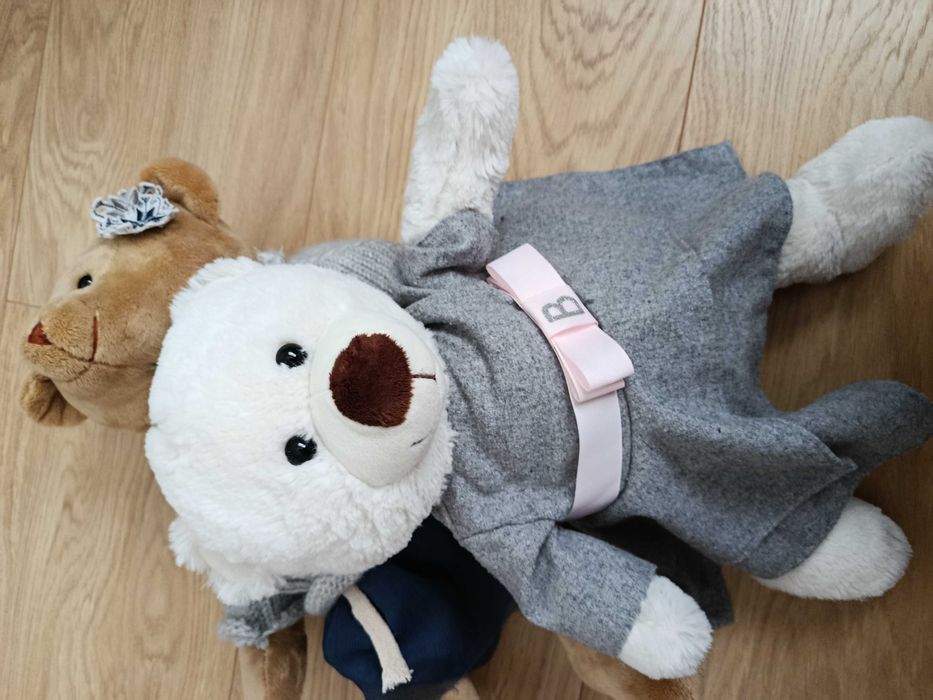 Pluszowy miś maskotka w ubranku biały brązowy Kup Misia 2018