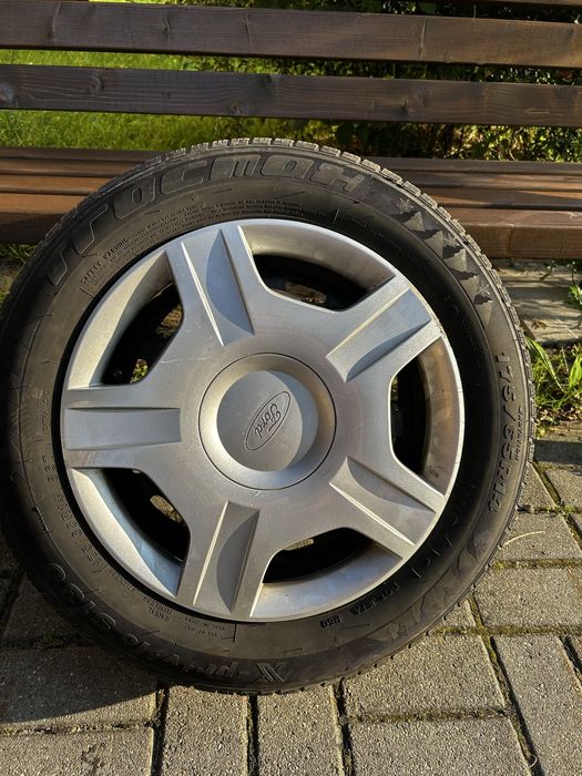 Koła stalowe z oponami zimowymi r14 4x