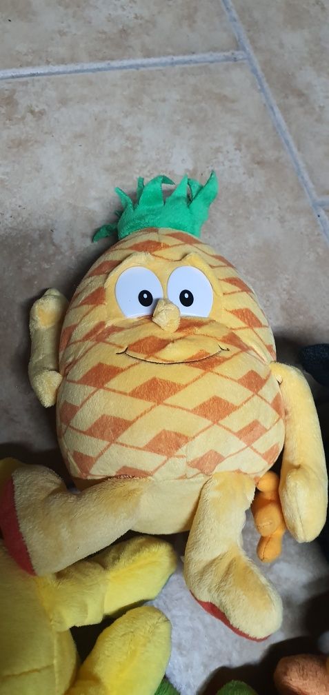 Varios peluches...