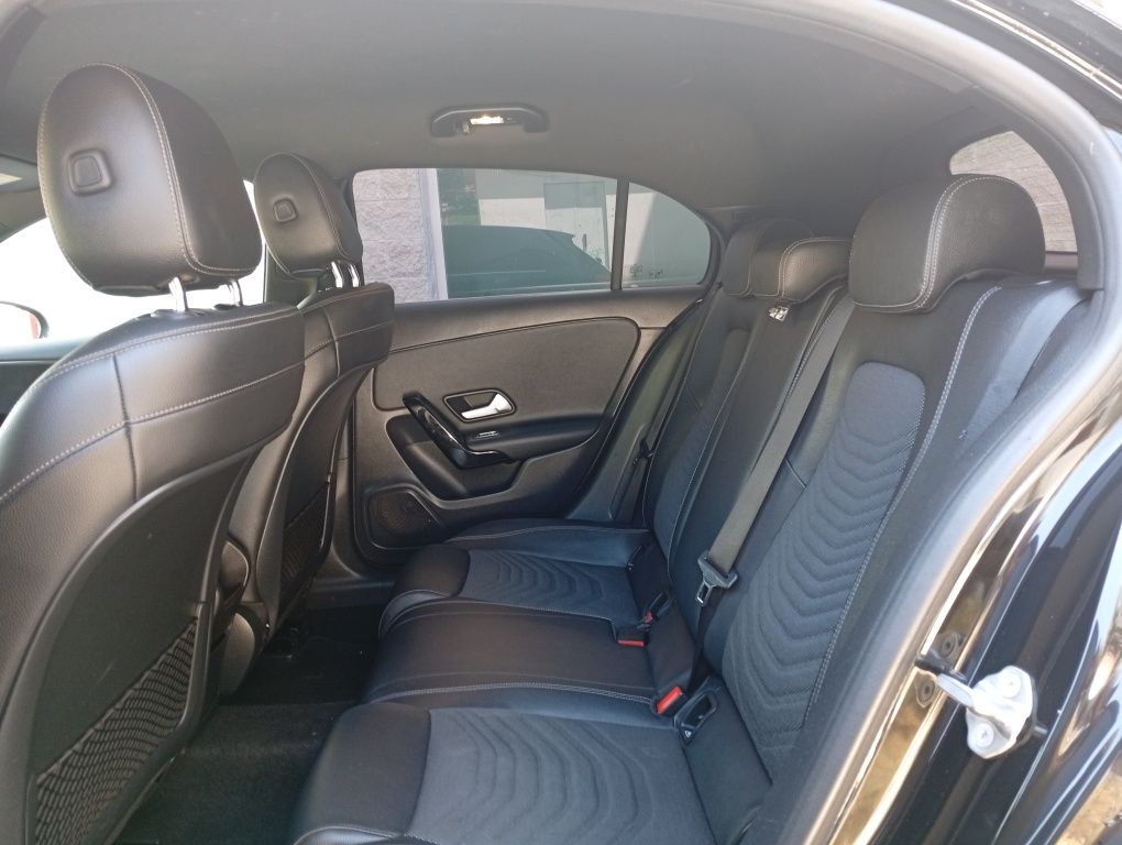Mercedes A180 automático