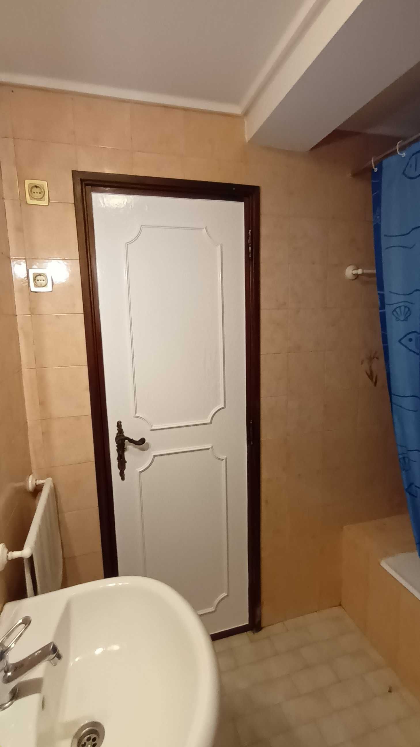 Arrenda-se quarto em Aveiro