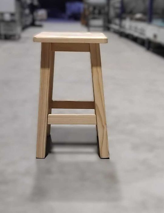 Banco em Madeira - NOVO