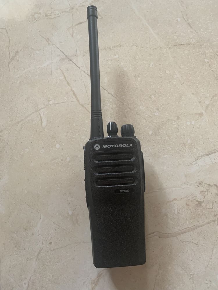 Рація Motorola DP1400