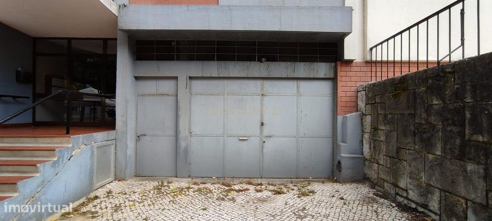 Investimento - Armazém arrendado nos Olivais para venda