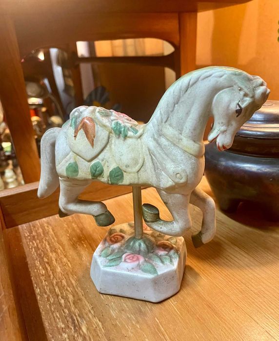 Cavalos em vários estilos e épocas