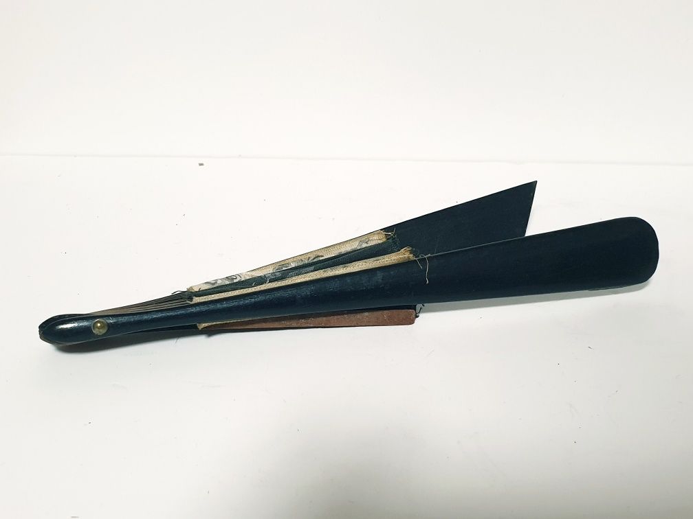 Antigo leque moinho asiático pintado à mão