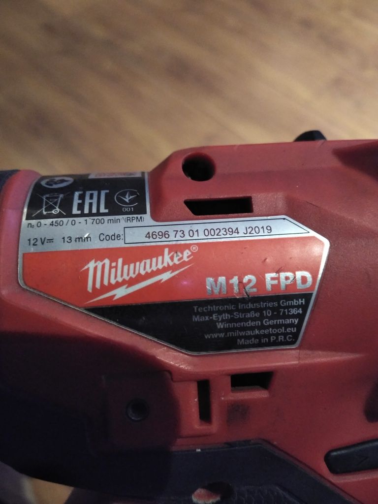 Milwaukee M12 FPD (6,0ah + 2,0ah)