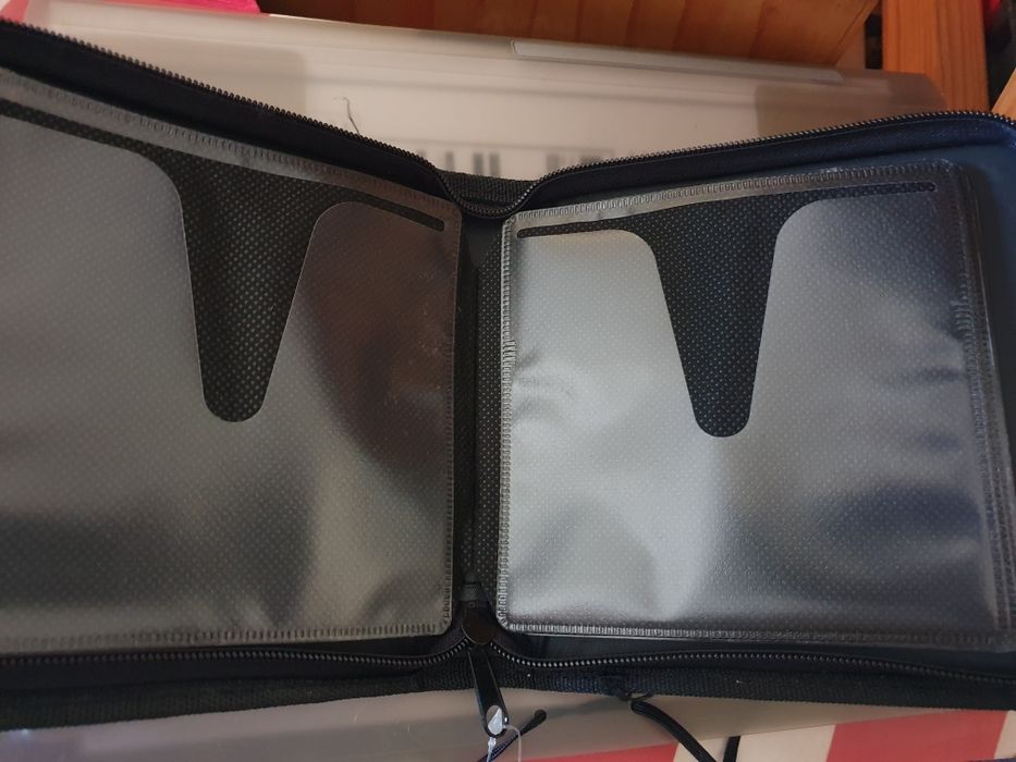 Bolsa para CD/DVD caveira