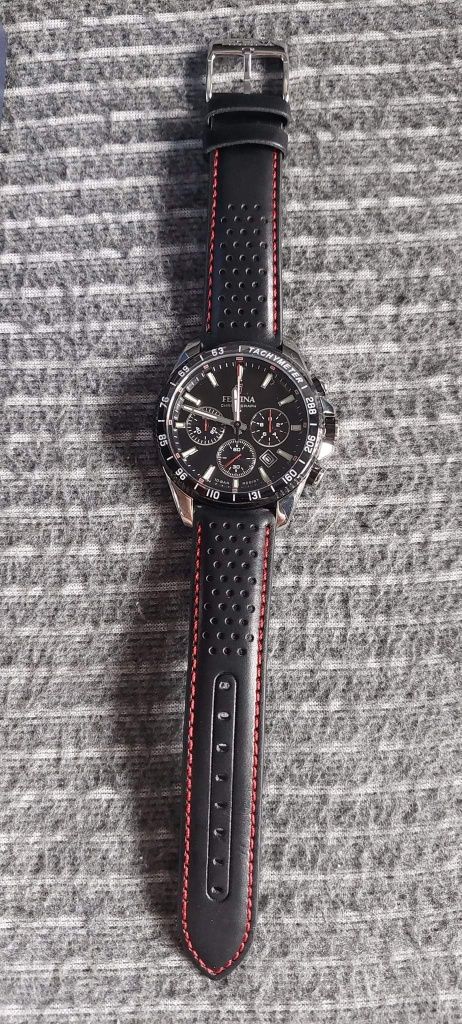 Zegarek Festina Chronograph f20561-4 Nowy