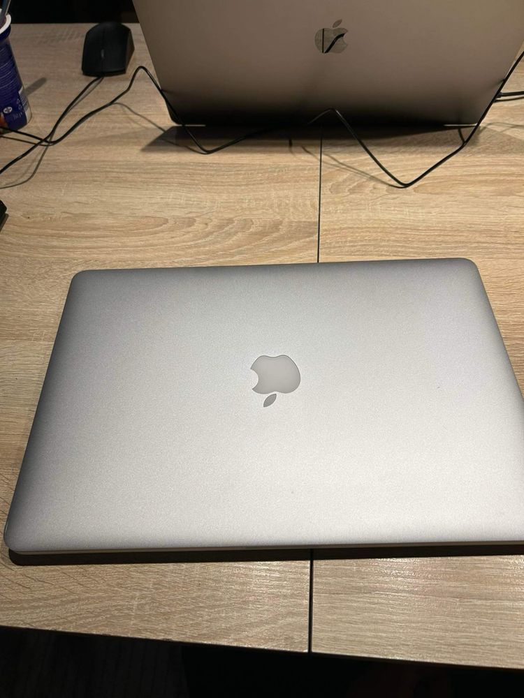 MacBook pro mid 2015