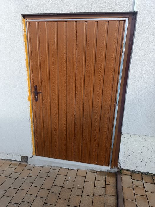 Drzwi, bramy garażowe