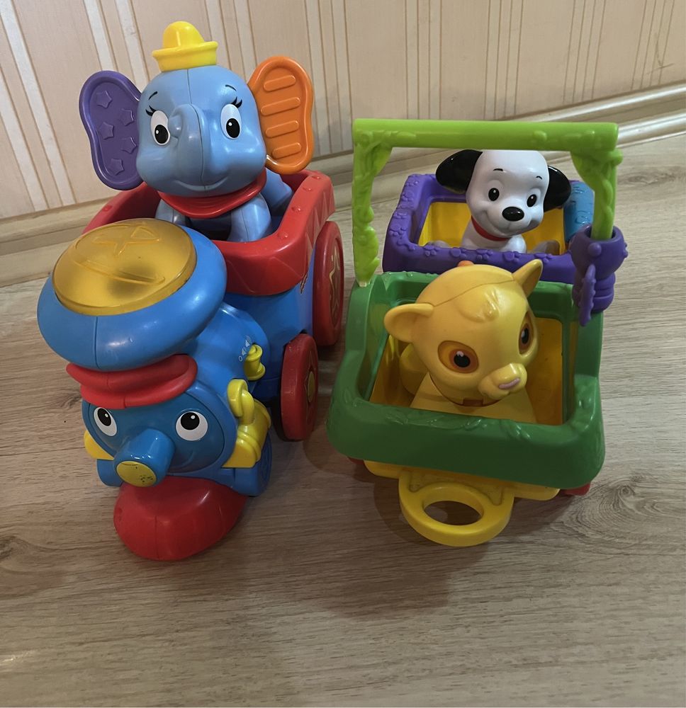 Паровозик fisher price поезд