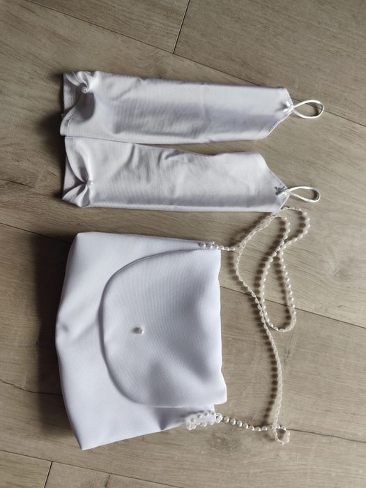 Sukienka komunijna dla dziewczynki – stan idealny!