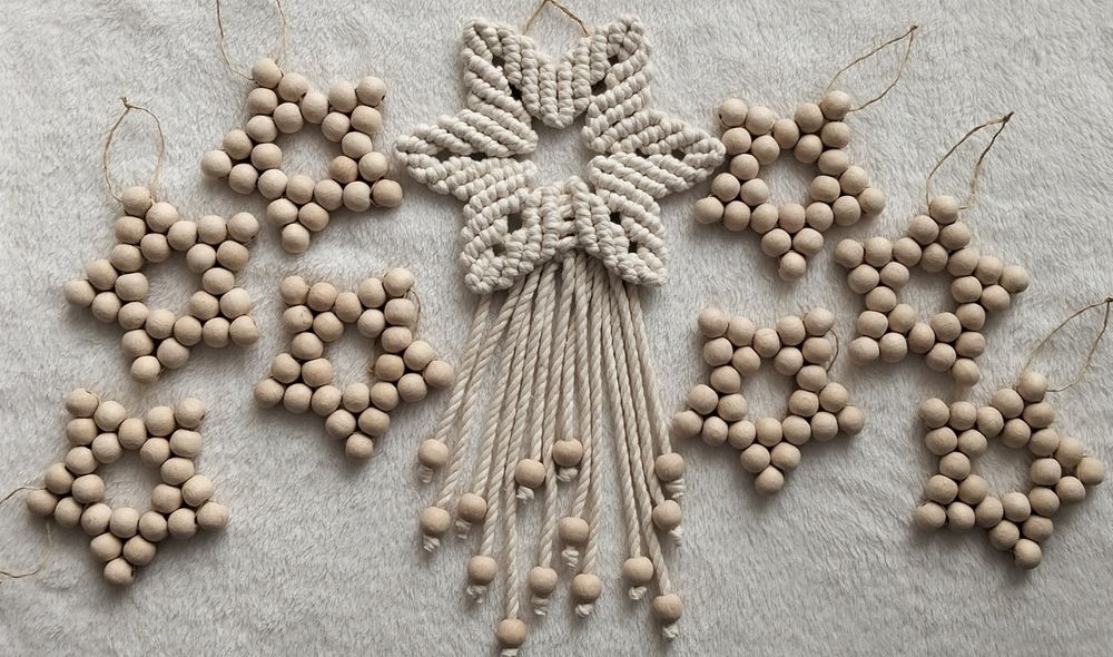 Прикраси іграшки на ялинку макраме