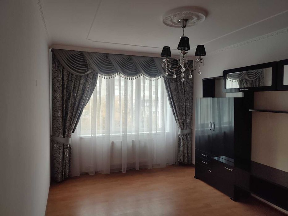 Сдам в довгострокову оренду 3 кім. квартиру