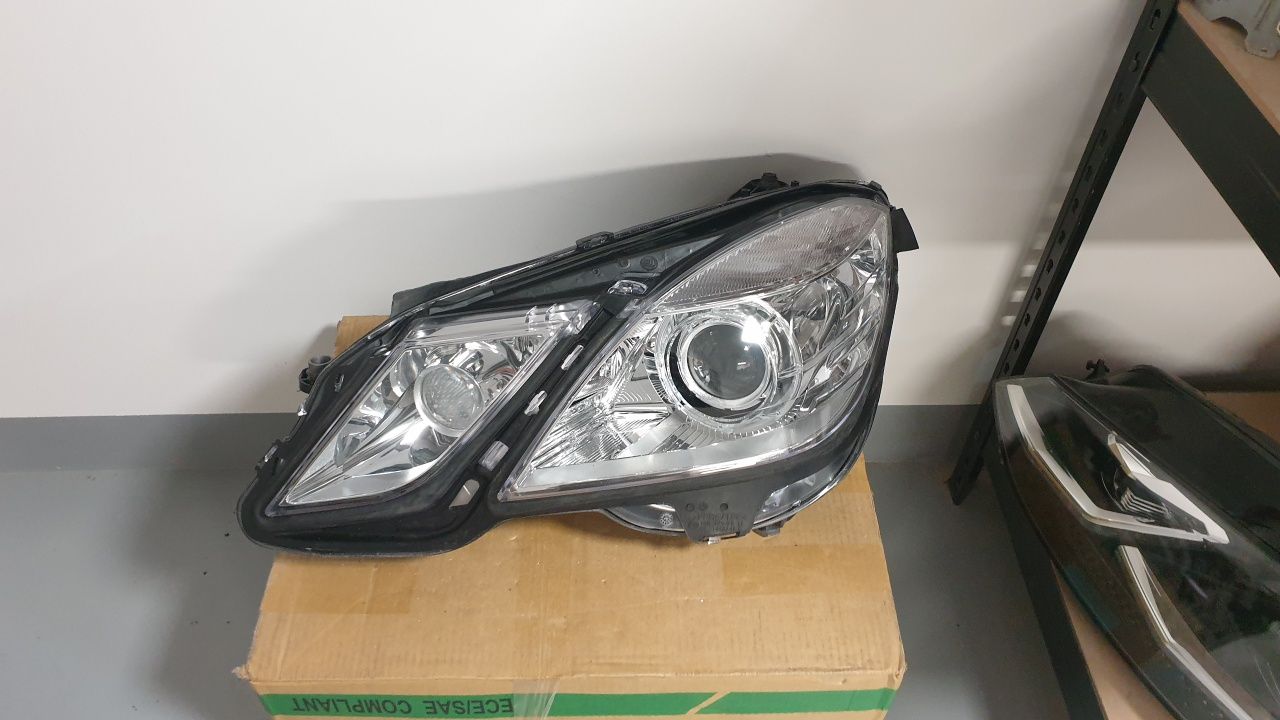 Lampa przednia lewa MERCEDES W212 xenon skrętny
